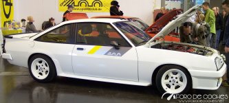 Opel_Manta_400i_white_r_TCE.jpg