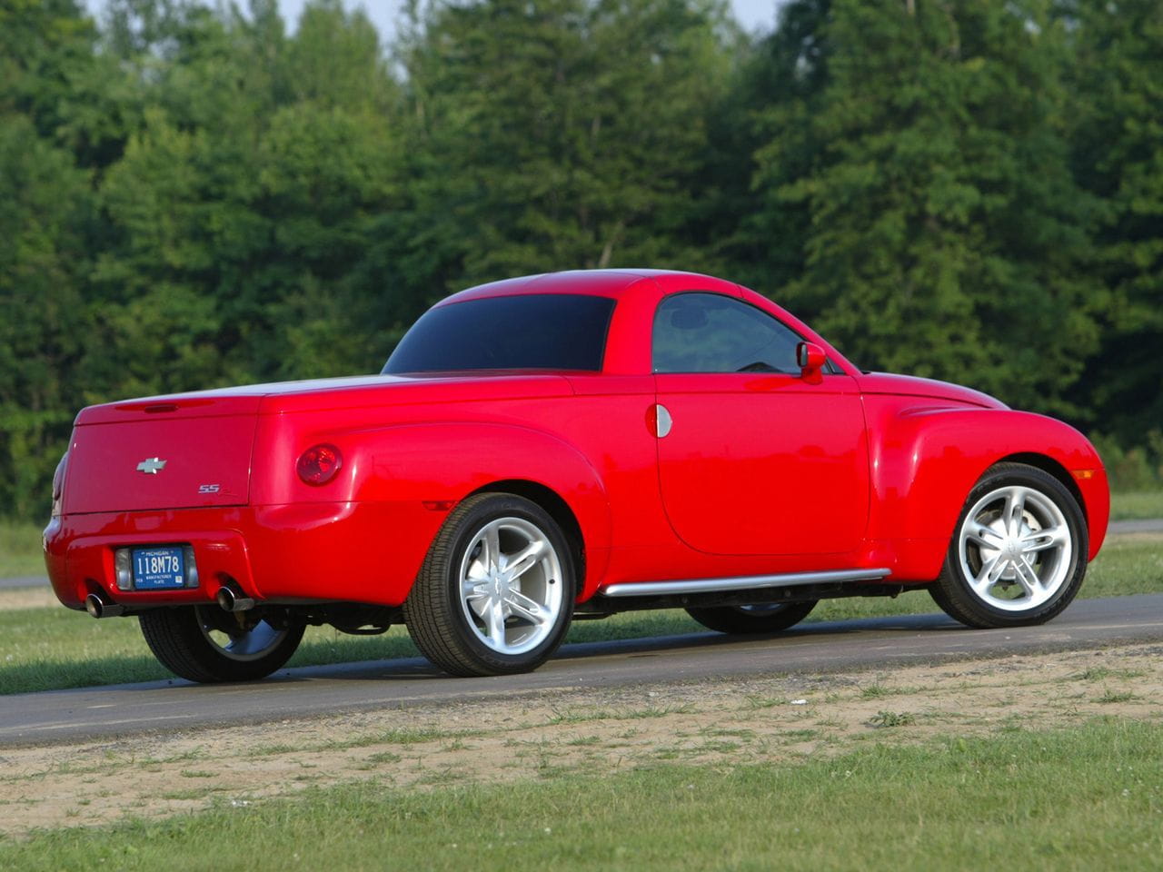 chevrolet-ssr-5.jpg