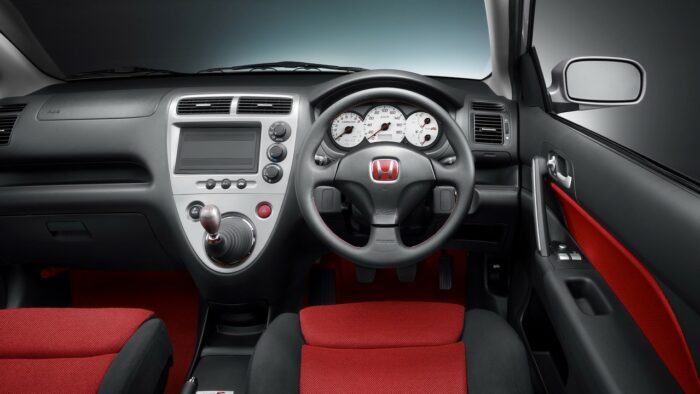 Honda-Civic-Type-R-EP3-3-700x394.jpg