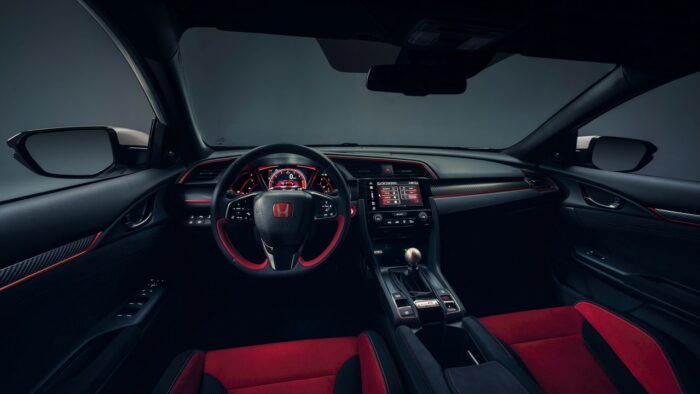 Honda-Civic-Type-R-FK8-3-700x394.jpg