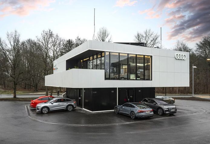 Audi Hub carga