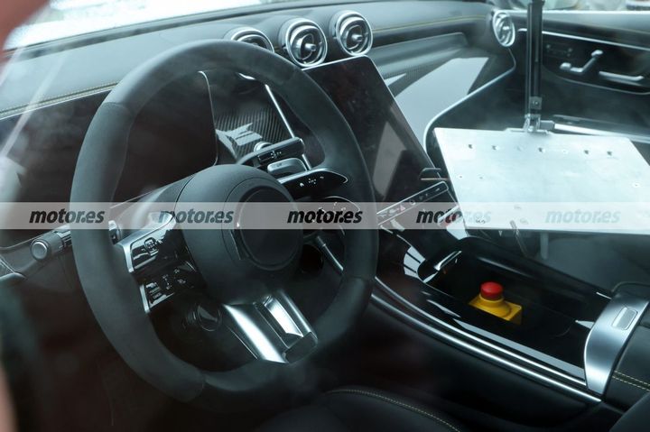 Fotos espía Mercedes-AMG GLC 63 Coupé 2024 Fotos espía Mercedes-AMG GLC 63 Coupé 2024