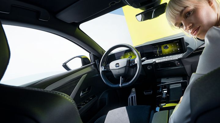 Opel Astra GSe - interior Opel Astra GSe - interior