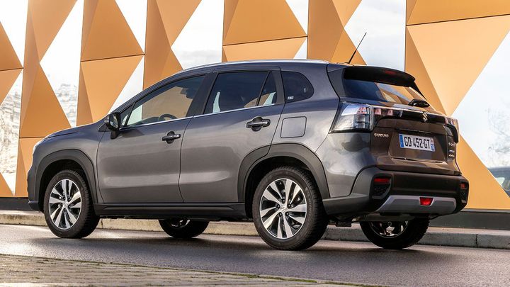Suzuki S-Cross Strong Hybrid - posterior Suzuki S-Cross Strong Hybrid - posterior