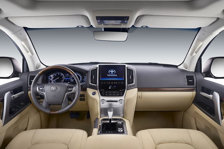 Toyota Land Cruiser - interior Toyota Land Cruiser - interior