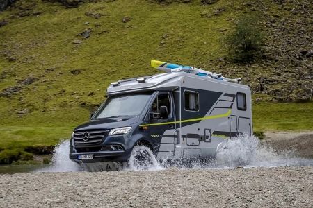 La Hymer ML-T Crossover transforma a la Mercedes Sprinter en una Camper de lujo La Hymer ML-T Crossover transforma a la Mercedes Sprinter en una Camper de lujo