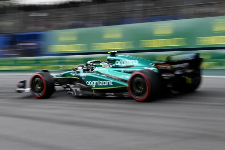 fernando-alonso-pulla-esteban-ocon-alpin fernando-alonso-pulla-esteban-ocon-alpin