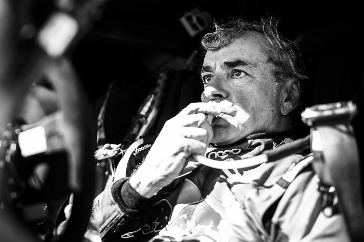 Carlos Sainz sucumbe a la dureza del Dakar y no cumple con el recorrido de la sexta etapa Carlos Sainz sucumbe a la dureza del Dakar y no cumple con el recorrido de la sexta etapa