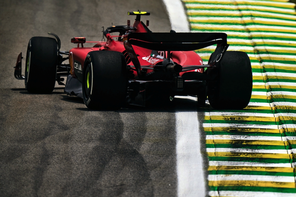 ¿Por qué los equipos de F1 son tan irregulares? Pirelli tiene parte de culpa (y no por hacer las cosas bien) ¿Por qué los equipos de F1 son tan irregulares? Pirelli tiene parte de culpa (y no por hacer las cosas bien)