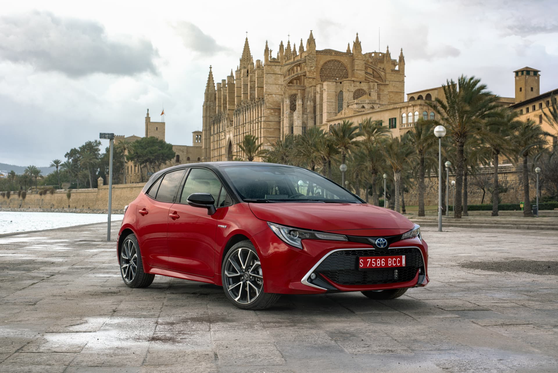 Toyota Corolla Hibrido Oferta Abril 2021 Exterior 01 Toyota Corolla Hibrido Oferta Abril 2021 Exterior 01
