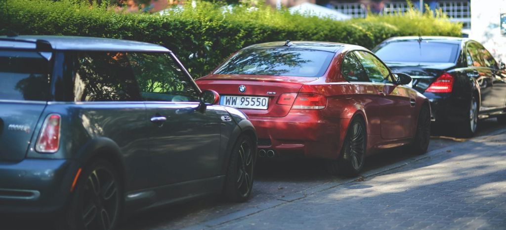 Multa Aparcar Minusvalidos Mini Bmw M3 Mercedes Clase S thumbnail Multa Aparcar Minusvalidos Mini Bmw M3 Mercedes Clase S thumbnail